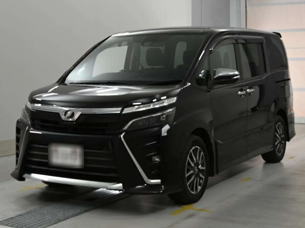 2017 Toyota Voxy ZS Keramili 2 | NTC-000030 | NIPA Trading Company